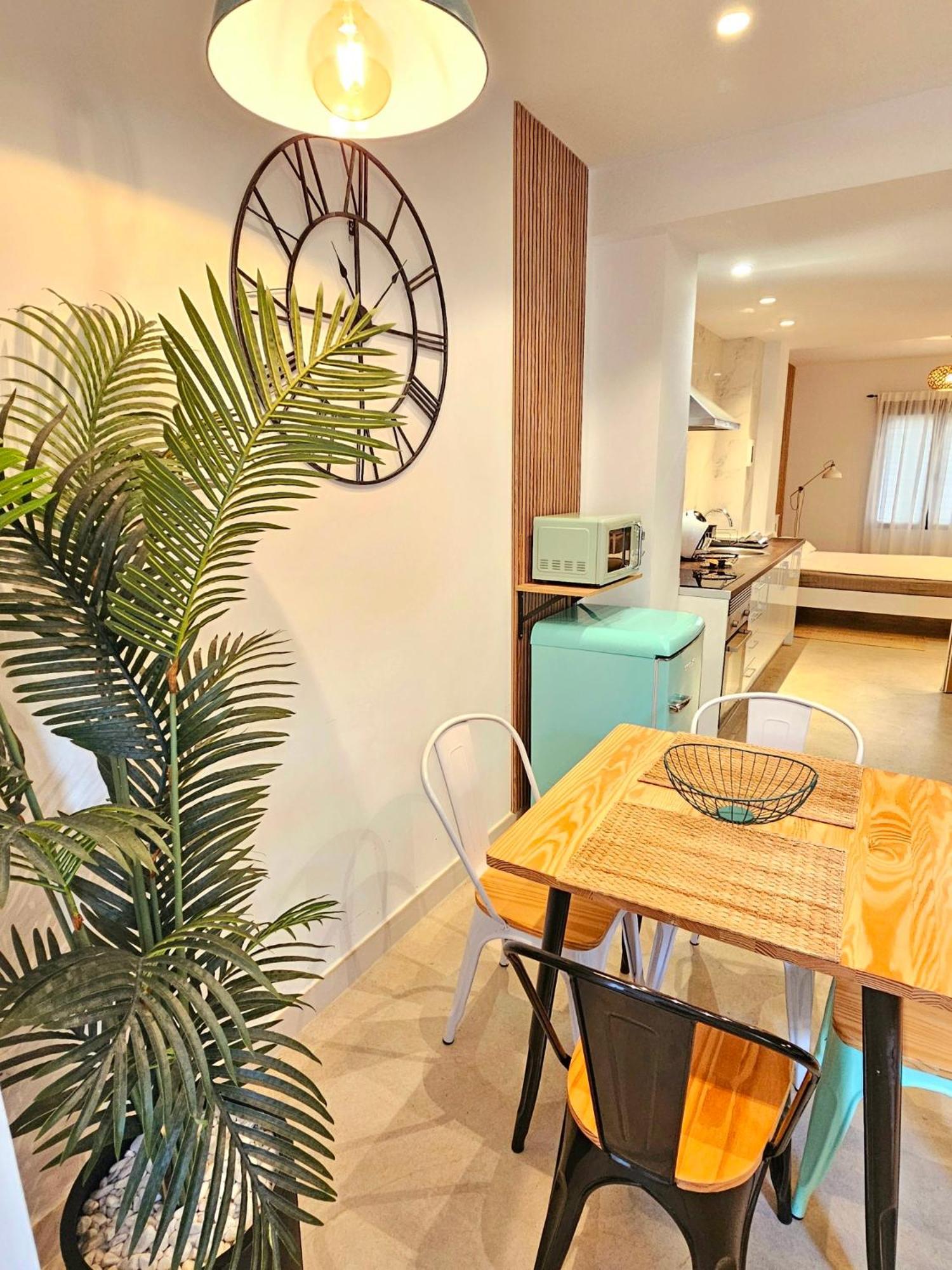 Apartamentos De La Huerta Alicante Esterno foto
