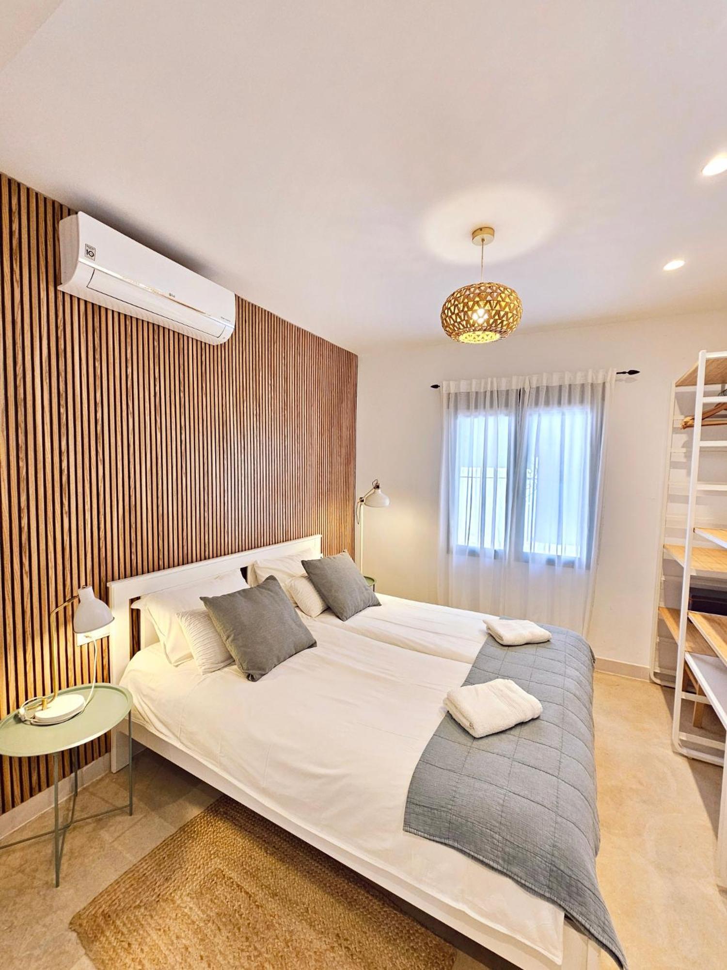 Apartamentos De La Huerta Alicante Esterno foto